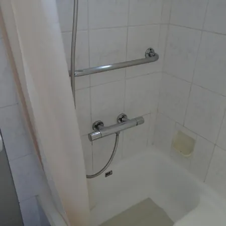 Ross, Zonnig En Gezellig En Vlakbij De Zee