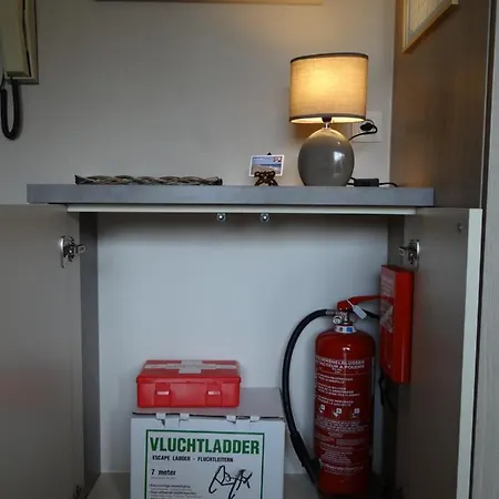 Ross, Zonnig En Gezellig En Vlakbij De Zee * Миделкерк