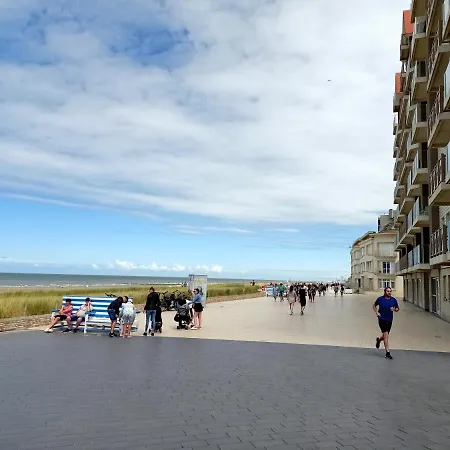 Апартаменты Ross, Zonnig En Gezellig En Vlakbij De Zee