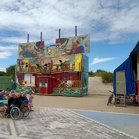 Ross, Zonnig En Gezellig En Vlakbij De Zee * Миделкерк