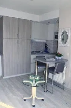 Apartment Ross, Zonnig En Gezellig En Vlakbij De Zee *